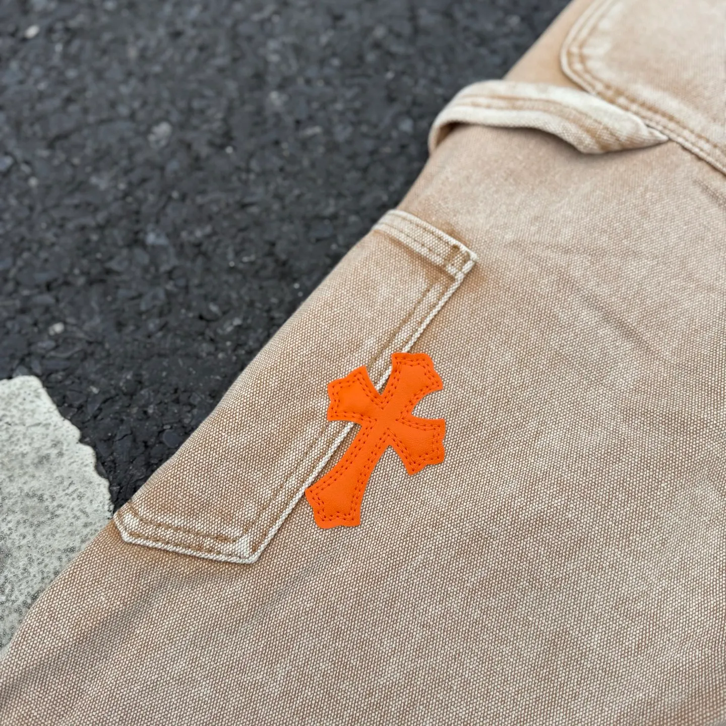 #8200 P260💰 Independent GALLERY DEPT. Vintage splash-ink splicing khaki orange cross loose washed flared jeans - truly restore the ultimate vintage texture - original hardware accessories washed and other elevators, QR code analysis are all purchased from the original factory, high degree of restoration, you are welcome to compare with certain products ~ - three-dimensional version Loose and comfortable, not picky about the figure, tall and slim, factory Seiko, original quality control, same style for men and women, can be matched with couples, versatile recommendation Essential jeans for all seasons - sizes: 28 30 32 34 36
